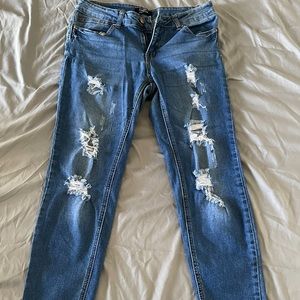 Forever 21 ripped cute jeans. Only worse 1 time.